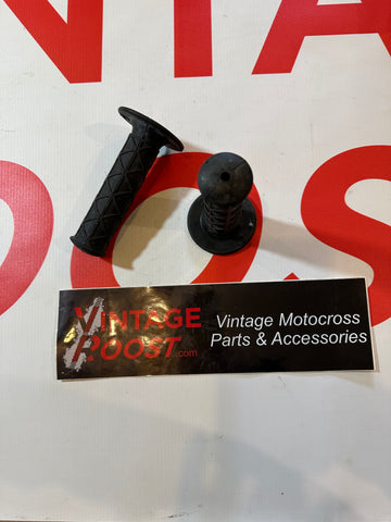 MX Diamond Grips, set of 2, NOS MX Diamond Grips, set of 2, NOS